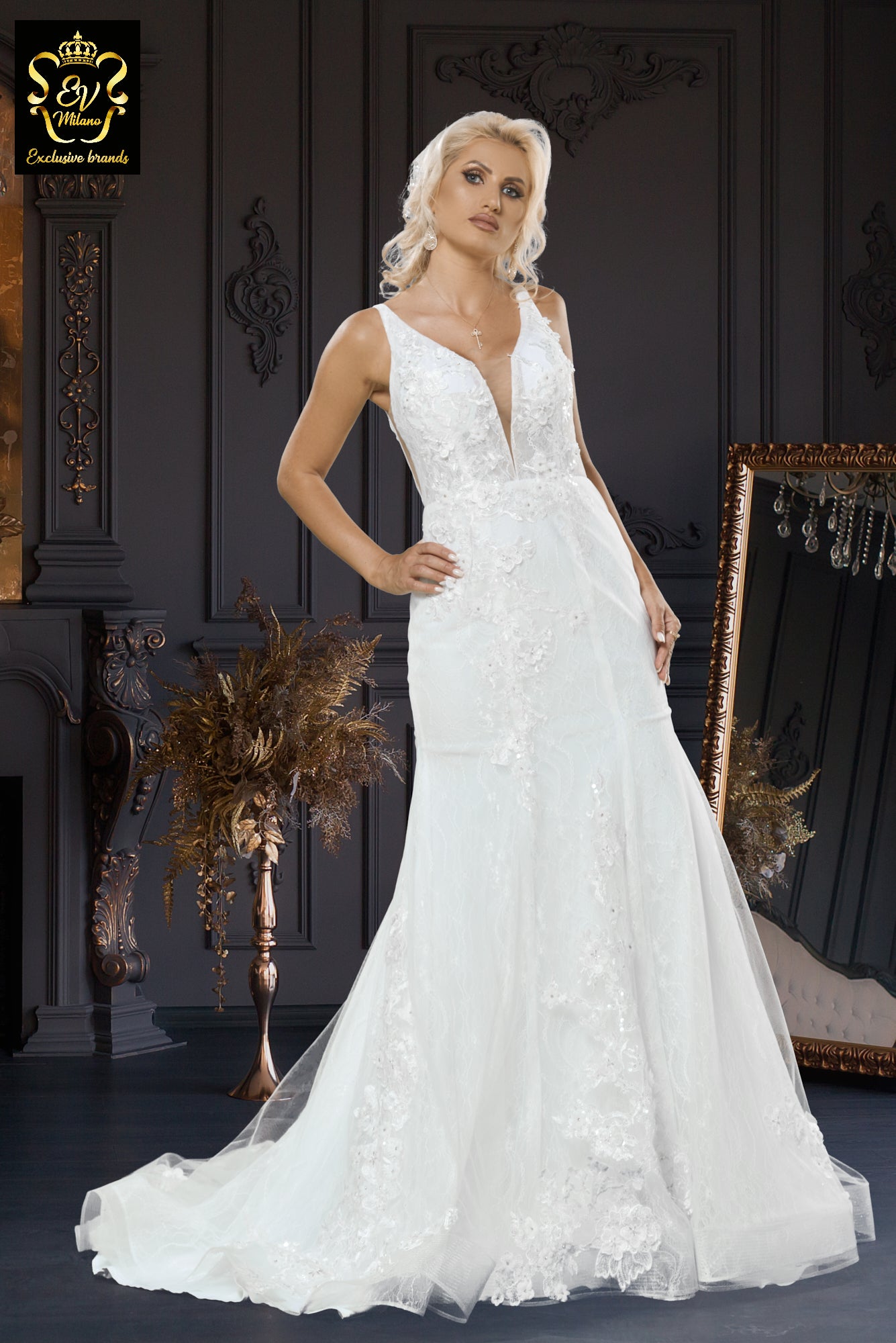 Long wedding dress with wide straps, embroidered pattern and train EVM-1007