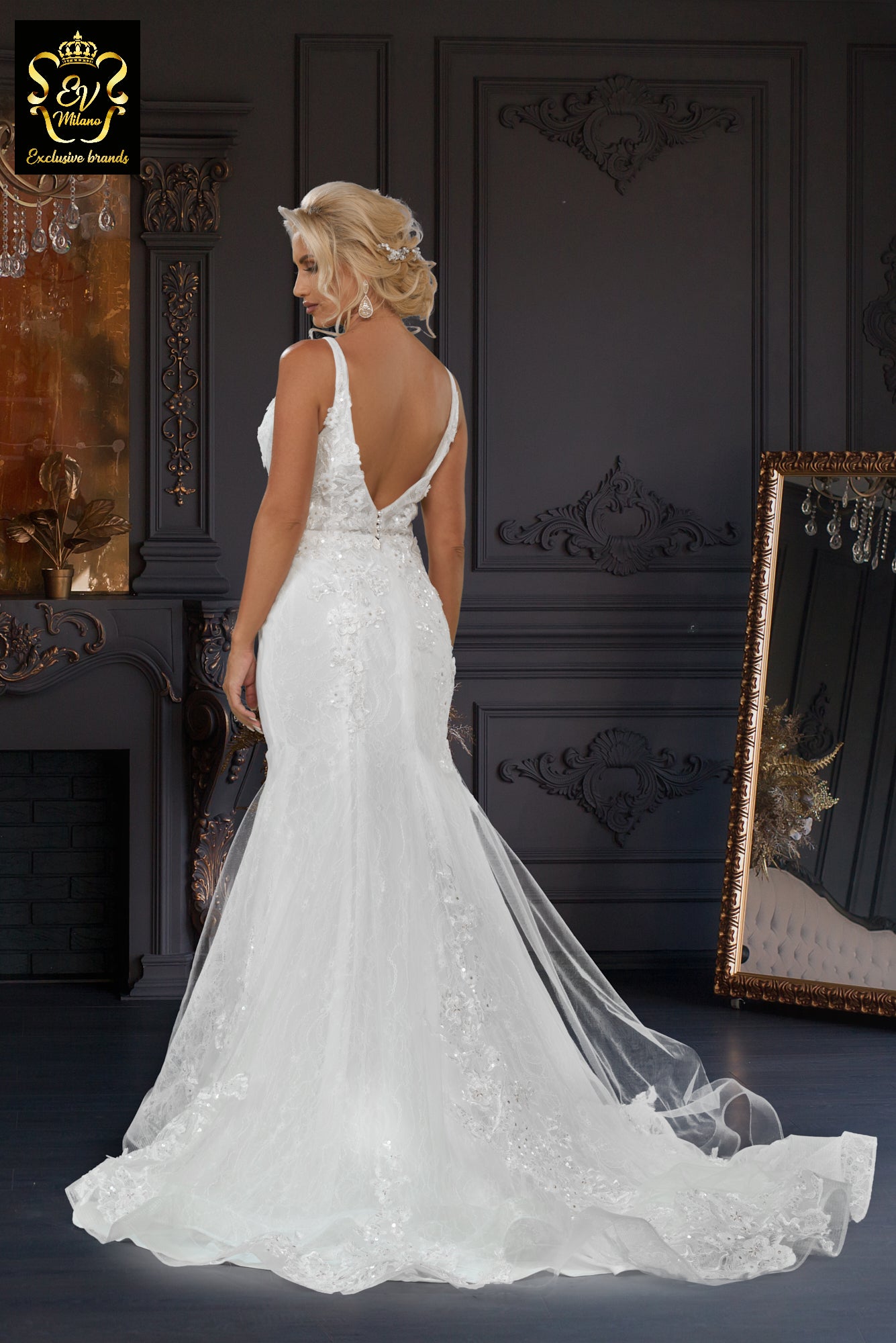 Long wedding dress with wide straps, embroidered pattern and train EVM-1007