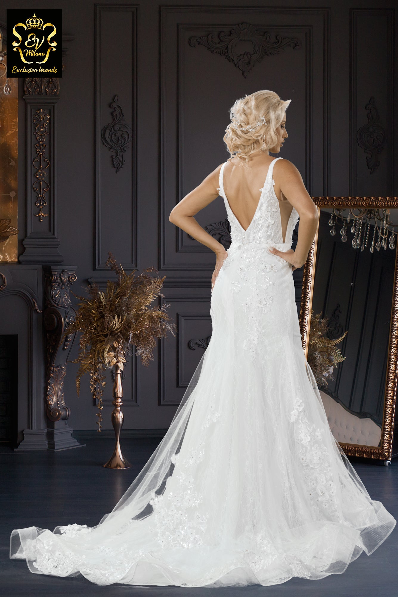 Long wedding dress with wide straps, embroidered pattern and train EVM-1007