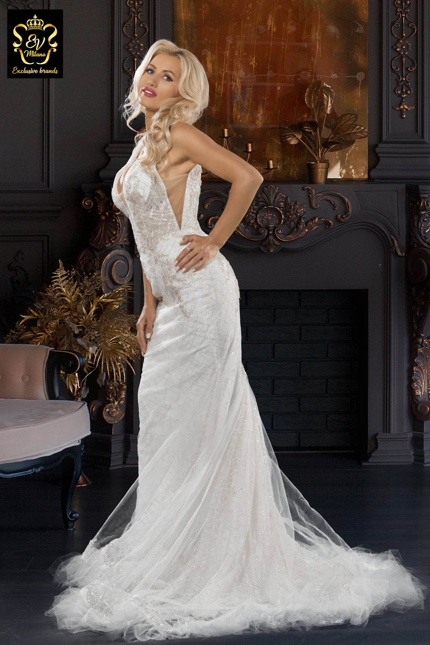 Long wedding dress with wide straps, v-neckline and train EVM-1021