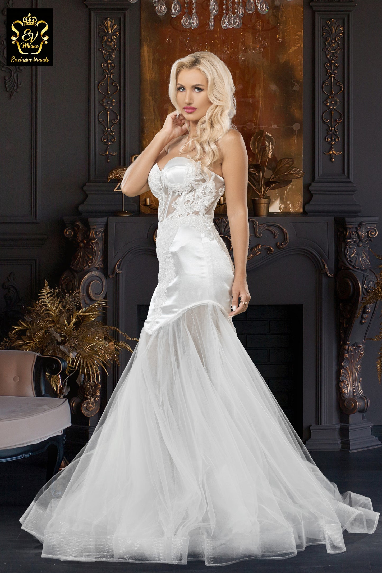 Long wedding dress with semi-transparent model and tulle train EVM-1024