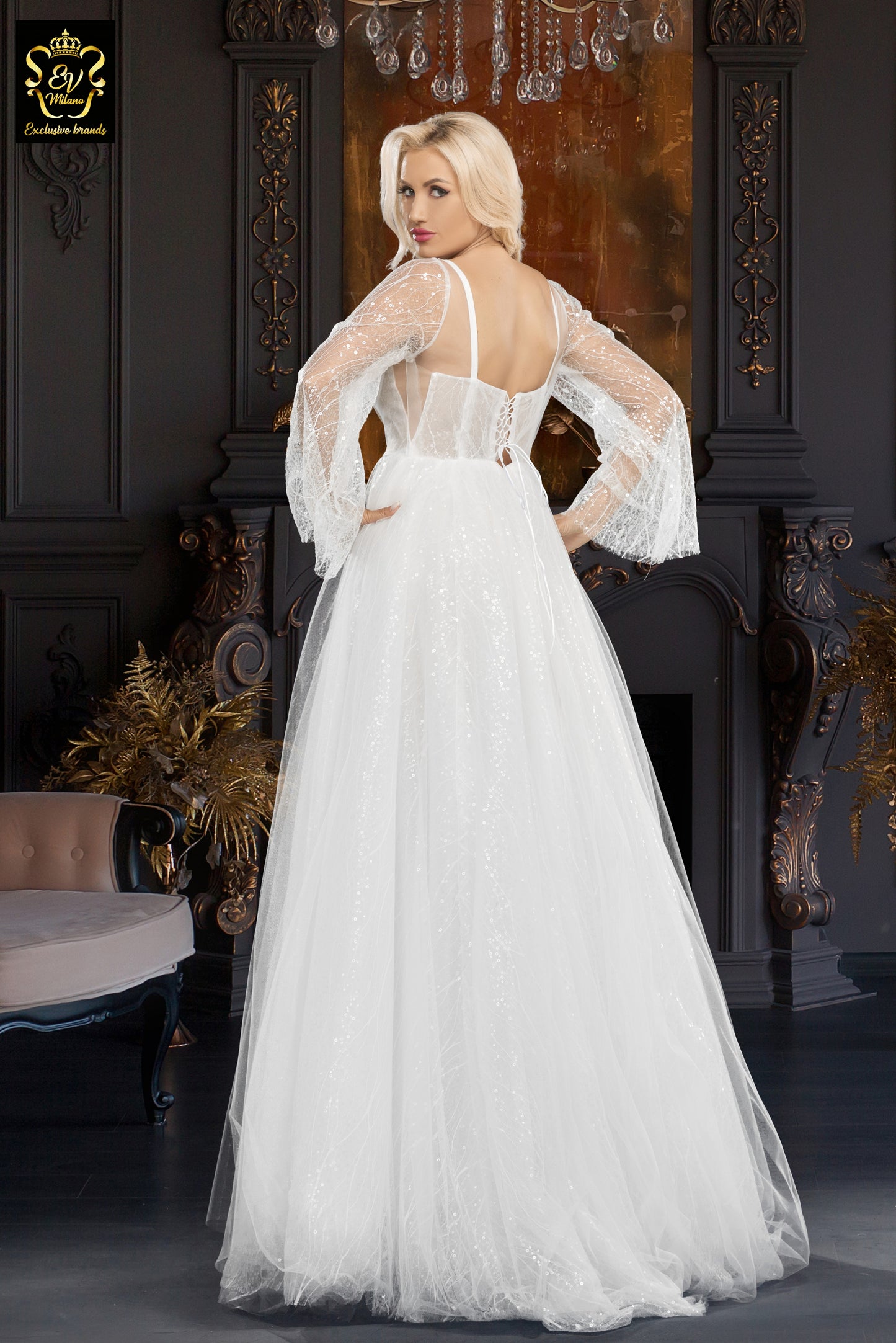 Long wedding dress with v-neckline and long sleeve EVM-1025