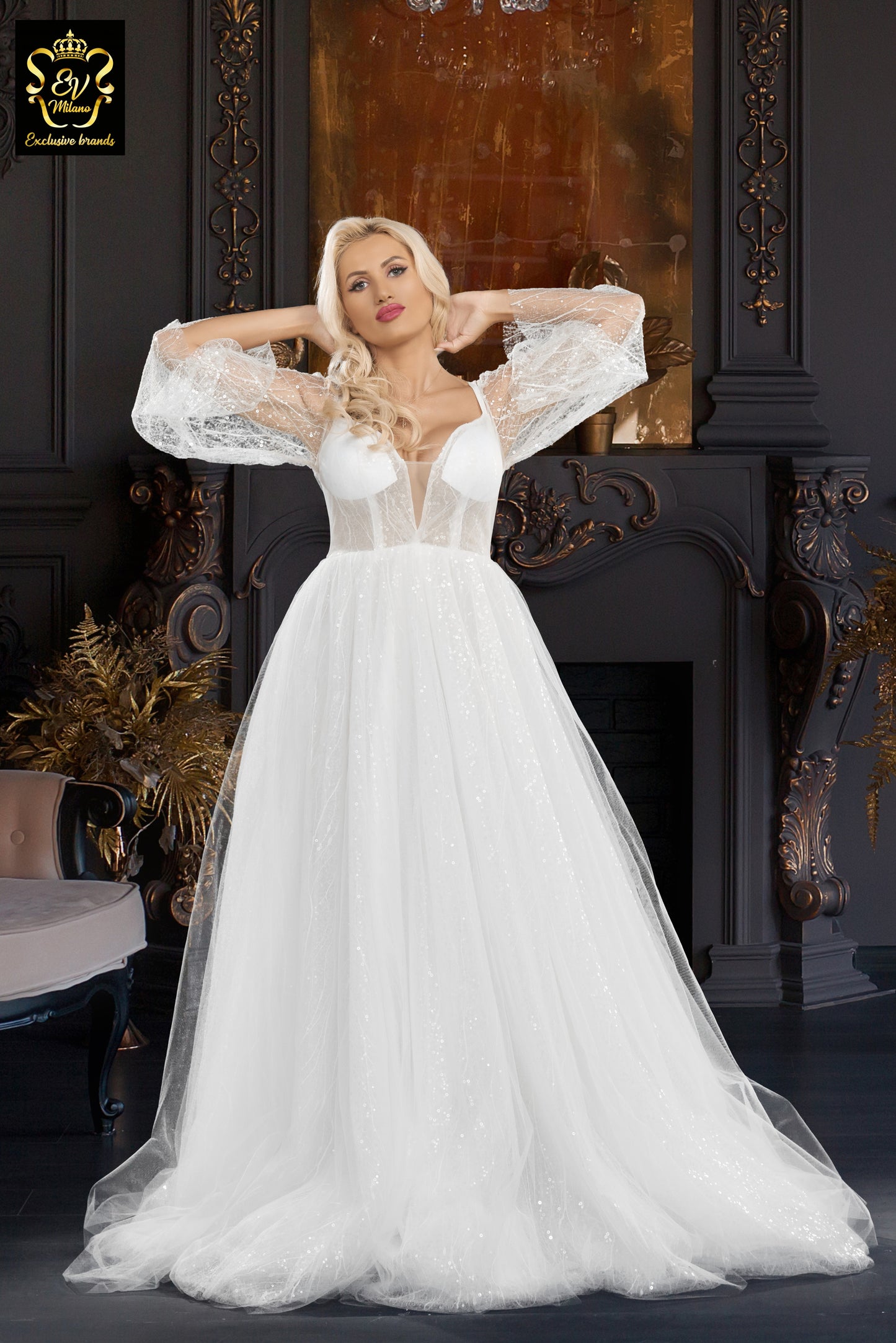 Long wedding dress with v-neckline and long sleeve EVM-1025