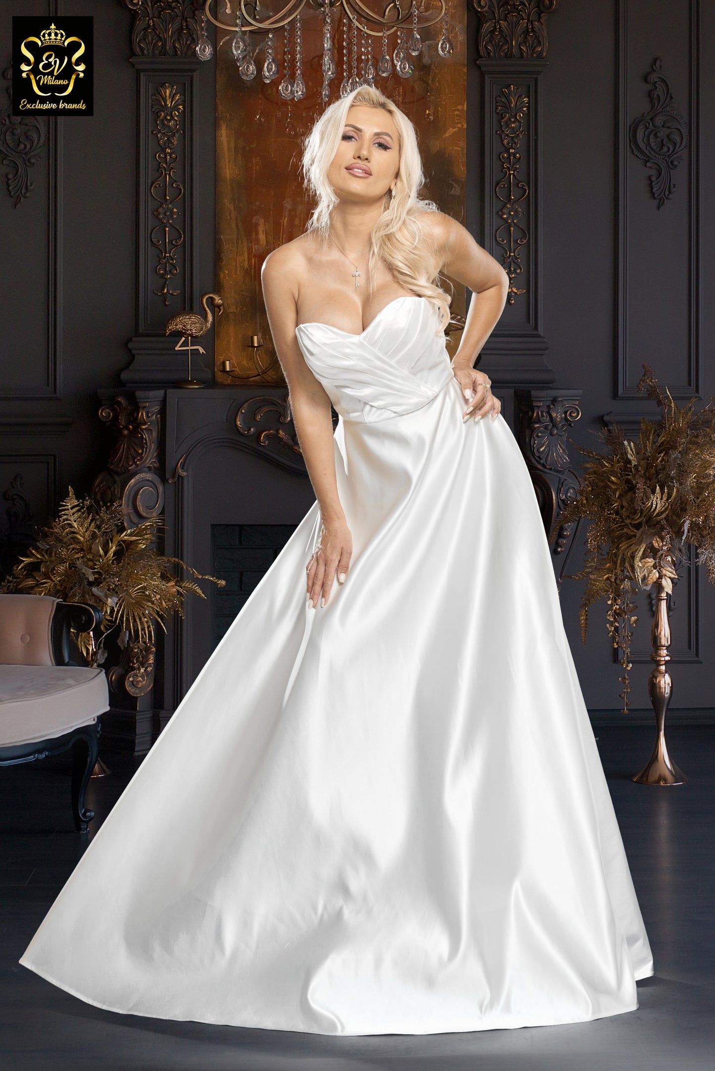 Long sleeveless wedding dress with train EVM-1030