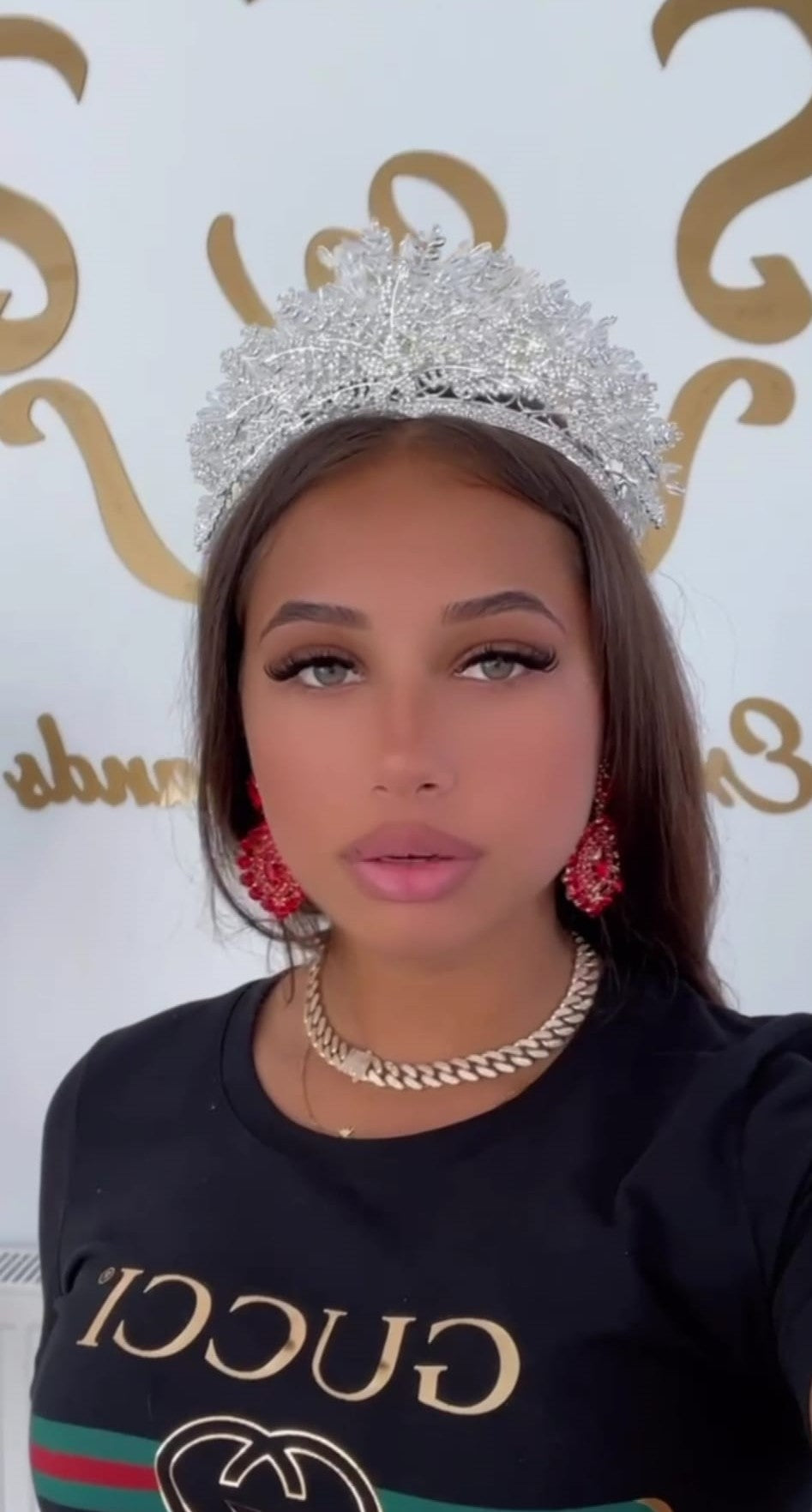 Bridal diadem with semi-precious stones